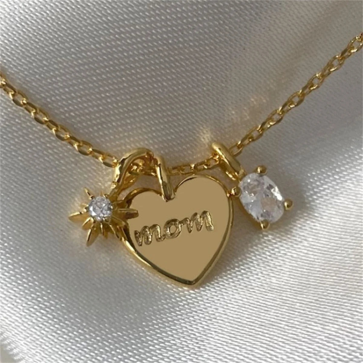 Mother's Day Necklace Love Pendant 18K Collar