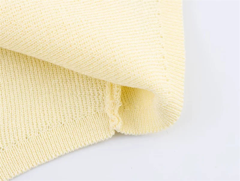Women's Light Yellow Ruffle Trim Knit Blouse Large Neckline Casual Fashion Spring 2025 Short Sleeve Versatile Top