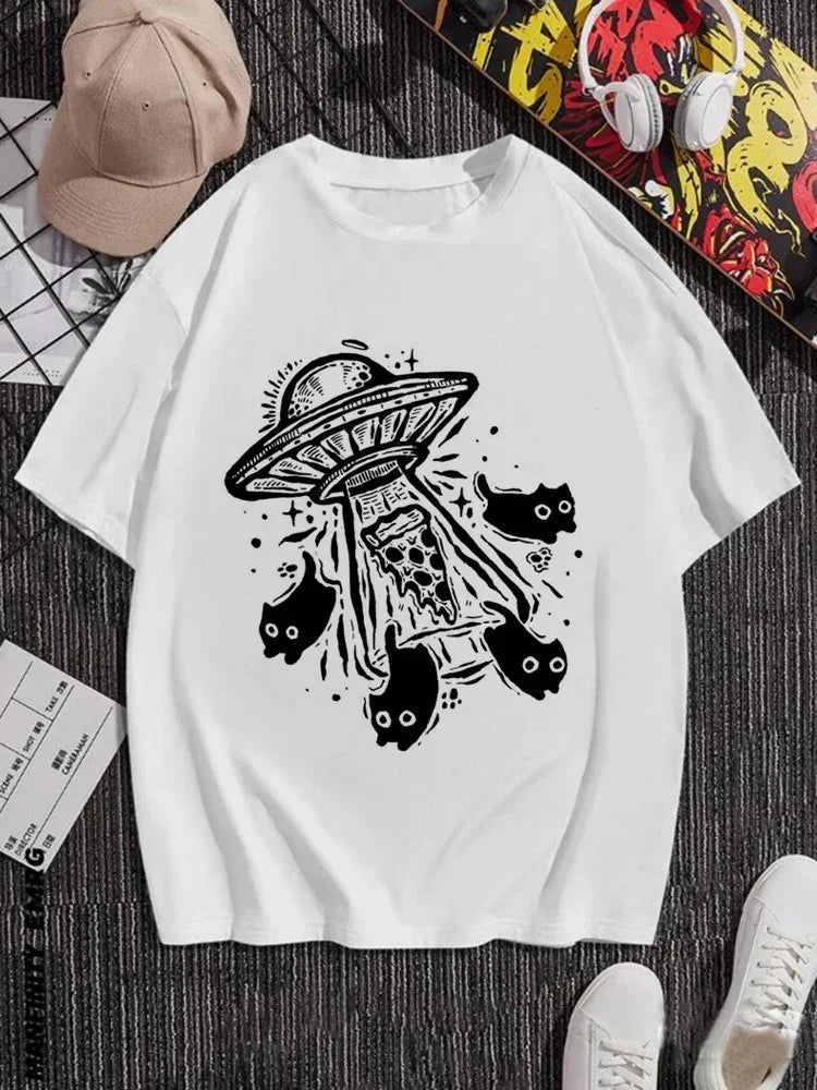 UFO Cat Printed Unleashed T-shirt